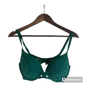 Victoria's Secret Green Very Sexy Push Up Lace Accented Bra Women's Size 32D